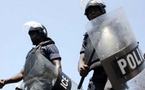 Photos - Revivez en images le face-à-face électrique entre libéraux et forces de l'ordre 