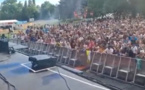 Concert mémorable de Youssou Ndour : une foule impressionnante lui répond à Couleur Café 