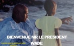 Photo souvenir, Wade éclaire cette petite fille...