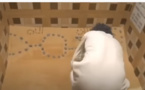 Tabaski: Emouvant, ce geste de Wally Seck devant la tombe de son père  (Vidéo)