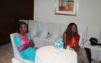 La maquilleuse de Sen Tv et Bineta Mané à la Teranga's Journey de Dubaï