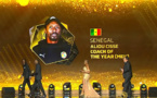 Aliou Cissé décroche le Prix du Meilleur Entraîneur de l’Année  #CAFAwards2022
