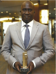 Trophée : Le Sénégalais Abdou khadr Mbaye  dit Djily reçoit le Trophée International de Construction en Espagne