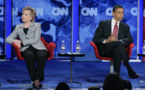 Hillary Clinton prend ses distances avec Barack Obama
