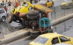 Photos - Un camion se renverse sur la VDN