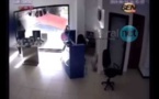 Vidéo - Après avoir chipé un ordinateur dans une boutique, le voleur récidive 