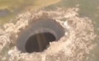 Vidéo: Un mystérieux trou géant s’est formé en Sibérie. Regardez