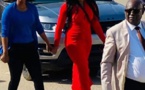 Adji Sarr au tribunal: Ah, la fameuse robe rouge...