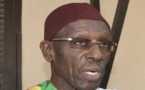 Doudou Wade, sur des béquilles, présente ses condoléances à Thierno Bocoum