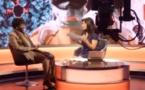 Mimi Touré dans les locaux de BBC pour une interview radiotélévisée.