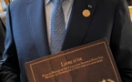 Photos / Macky Sall, tenant le livre d’or de sa présidence de l’UA : Une présidence d’ouverture et de synthèse