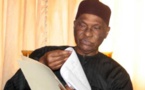 Me Wade annonce des plaintes pour vol contre Macky et son frère Aliou Sall