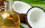 Pourquoi vous devriez nettoyer vos dents avec de l’huile de coco! les effets incroyables