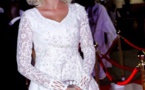 Adja Diallo dans une robe superbement sexy au "White Party"