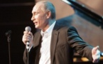 Vladimir Poutine chantant dans "The Voice" !