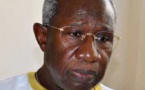 Iba Der Thiam : «Quand Diouf écrivait son livre, il n’était peut-être pas maître de lui-même comme cela lui arrive souvent»