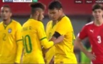 Vidéo- Regardez Neymar qui transmet le brassard de capitaine à Thiago Silva