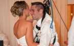 Un homme paraplégique se lève de son fauteuil roulant pour danser à son mariage ! Magnifique...