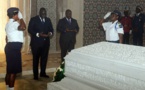 Recueillement de Macky Sall au mausolée de Omar Bongo