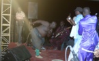 Arrêt sur image: Un danseur très spécial au concert de Pape Diouf hier, à Kaolack