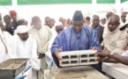 Le Président Sall en action, Pose pierre !