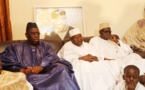 En visite à Tivaouane, Macky Sall offre un luxueux véhicule à Al Amine 