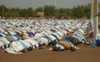Formule de prière pour la Nuit du Mawloud :  63 raakas : 62 raakas (2 à 2 ), 1 Fatiha, 5 Likhelass pour chaque raaka 