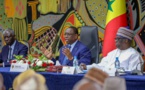 Photos/ Palais : Le président de la République, Macky Sall et les représentants des différentes entités participant au dialogue national