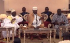 L'accolade émouvante entre de Serigne Moustapha Sy et Serigne Habib Sy Mansour