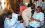 Bougane Guèye, remettant son "adiya" à Cheikh Béthio Thioune