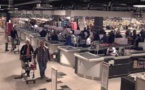 Ils ont cru entrer dans un supermarché bien ordinaire, mais ce qui se passe quand on éteint les lumières est absolument grandiose !