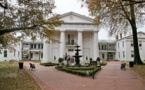 Photos - Coup d'Etat manqué en Gambie: Les corps des putschistes exposés au "State House" (Attention, ces images peuvent heurter...)
