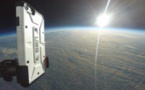 Ils testent la solidité d’une coque d’iPhone en la lançant depuis la stratosphère