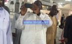 (2 photos) Incroyable ! Le Président Macky Sall en mode selfie avec son beau frère Mansour Faye