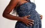 Vidéo- insolite: Il enceinte deux jumelles qui se ressemblent par méprise