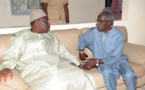 Macky Sall chez Becaye Diop pour présenter ses condoléances suite au décès de sa sœur