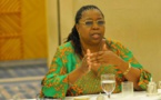 Pour éviter un réveil brutal : la ministre Eva Marie Colle Seck attend le Sutsas autour de la table de négociations