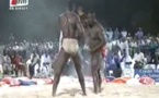 Gambien de "Boul Falé" bat King Kong de Fass