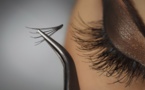 Tout est dans le regard : comment choisir et poser des faux cils ?