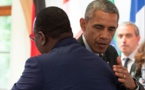 Chaleureuse accolade entre le Président Macky Sall et le Président Barack Obama au sommet du G7