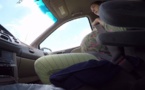 VIDEO : Cette maman donne naissance à un bébé de 4,5 kg... dans la voiture en direction de l'hôpital ! Le sang-froid du couple est absolument remarquable...
