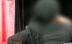 Vidéo - Une femme soupçonnée de vouloir empoisonner sa coépouse avec des tessons de bouteille