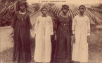 Carte postale : Admirez ces jeunes gourmettes