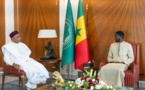 Félicitations et sécurité au Sahel : L’ancien président du Niger rencontre Bassirou Diomaye Faye