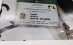 Des badges et images de Sénégalais décédés lors de la bousculade à Mouna