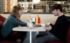 Messieurs, voici les 15 choses à ne pas faire, qui vont énerver votre copine à coup sûr ! Franchement, qui n'a jamais fait la 8 ?