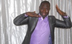 Salam Diallo étale ses talents de danseur sur le plateau de Yeewuleen