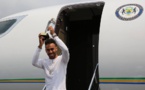 Meilleur Joueur Africain de l’année 2015: Pierre-Emerick Aubameyang accueilli au Gabon par une foule en liesse