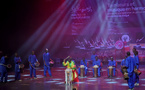 WAXTU CHINE - Des percussionnistes chinois enflamment le public dakarois (version wolof)