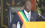 Assemblée nationale : Moustapha Niasse préside la séance le pied dans le plâtre